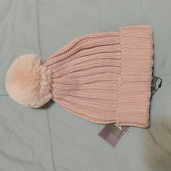 VINCE CAMUTO Faux Fur Pom Beanie - Picture 4 of 7